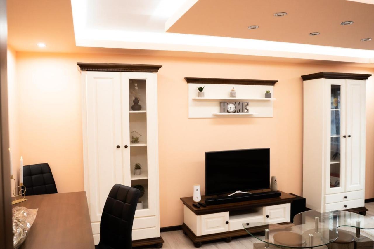 Apartamento Apartament Luxury Gura Humorului Exterior foto